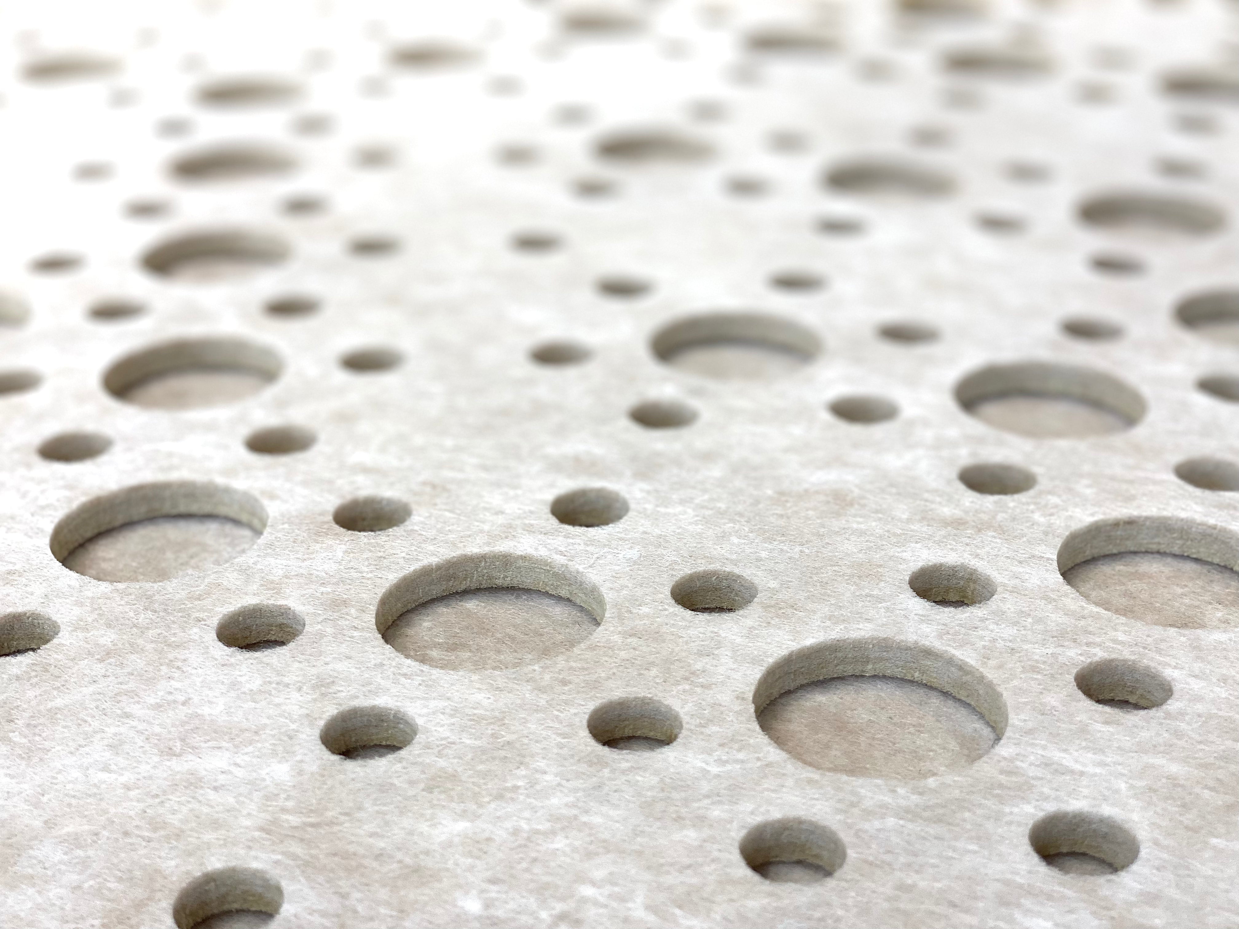 DOTS PET FELT